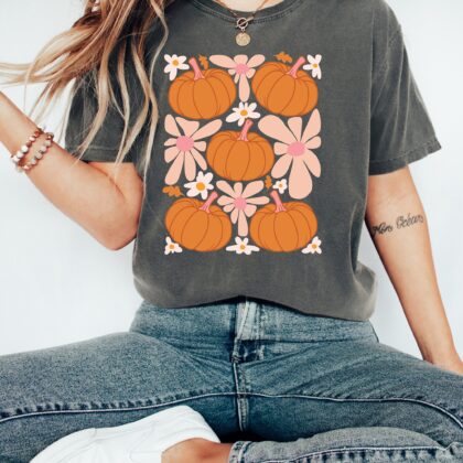 Floral Pumpkin Fall Shirt, Flower Pumpkin Shirt, Aesthetic Fall Graphic Tee, Pumpkin Patch Shirt