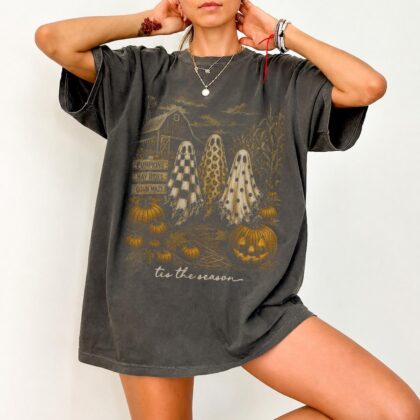 Alternative view of Tis The Season T-Shirt, Spooky Season Shirt, Halloween Ghost Tee